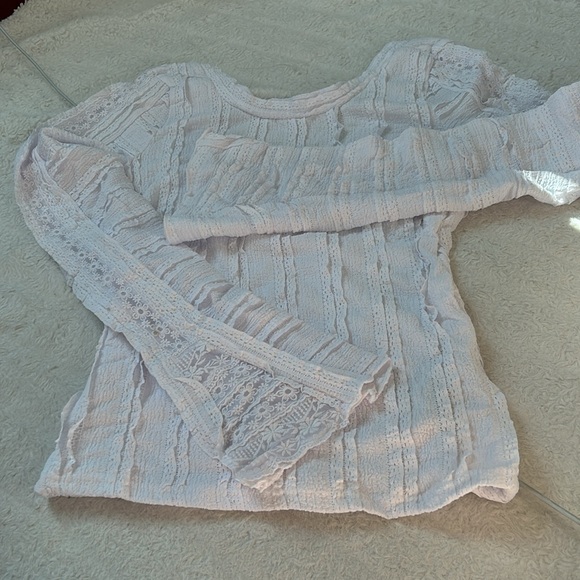NWT Free People Rocky Long Sleeve Top in White. Size : XS, S, M Available - Picture 4 of 11